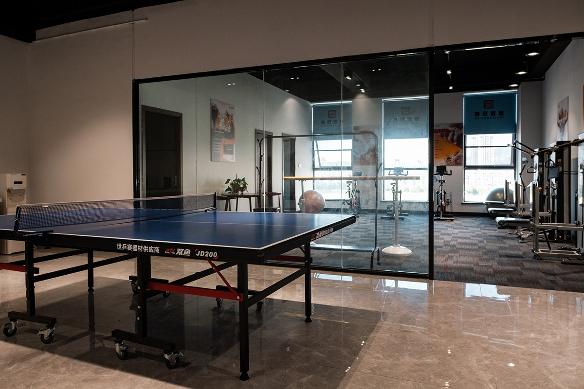 健身(shēn)房(fáng)